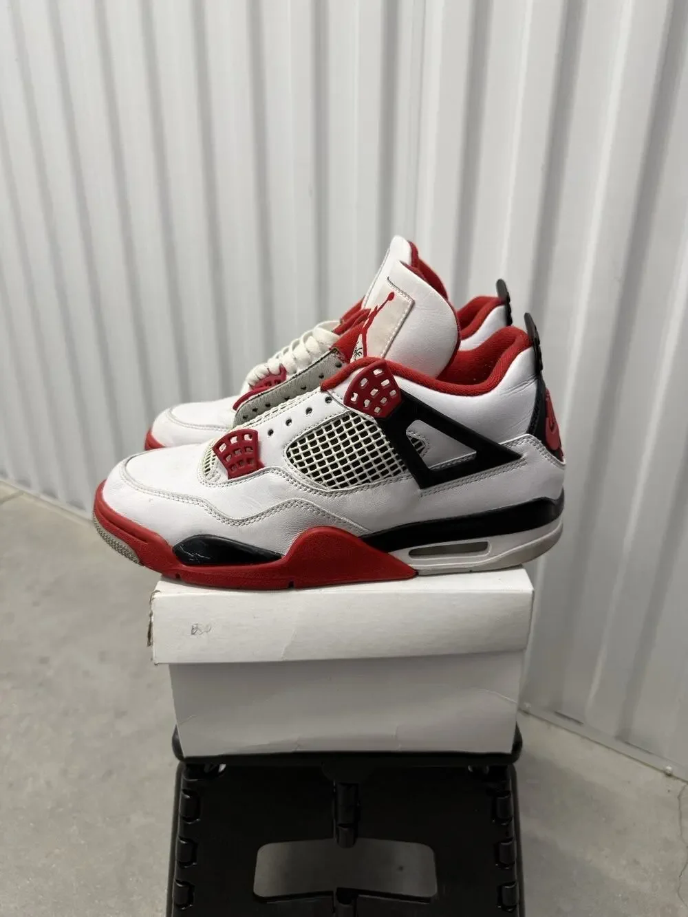 Nike Air Jordan 4 Fire Red White Black Size 8.5 Men's - DC7770-160 Retro OG